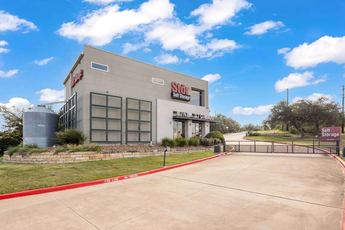 Bee Caves storage facility exterior view